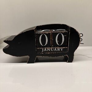 Pig Day of the Month Decor